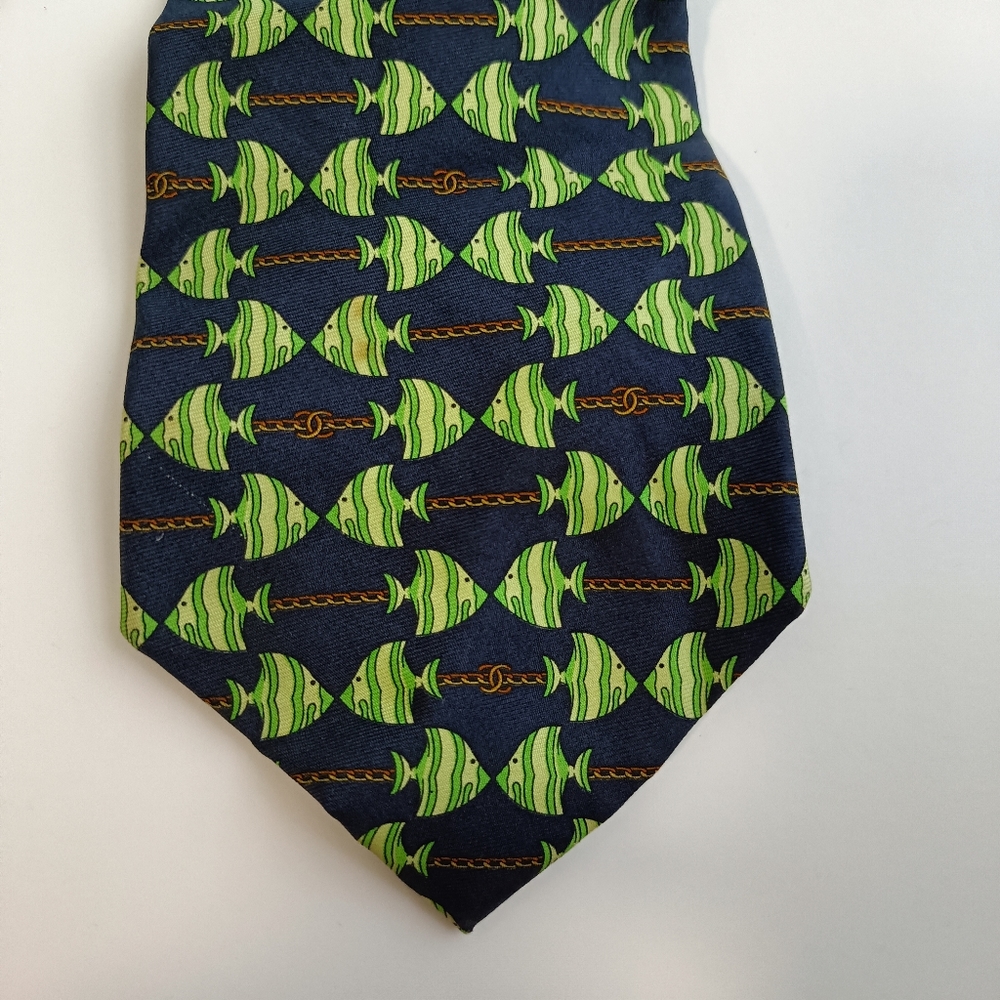 Chanel logo Fish chain silk tie - Picture 12 of 14